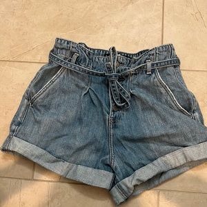 Curvy ultra rise mom shorts from hollister!